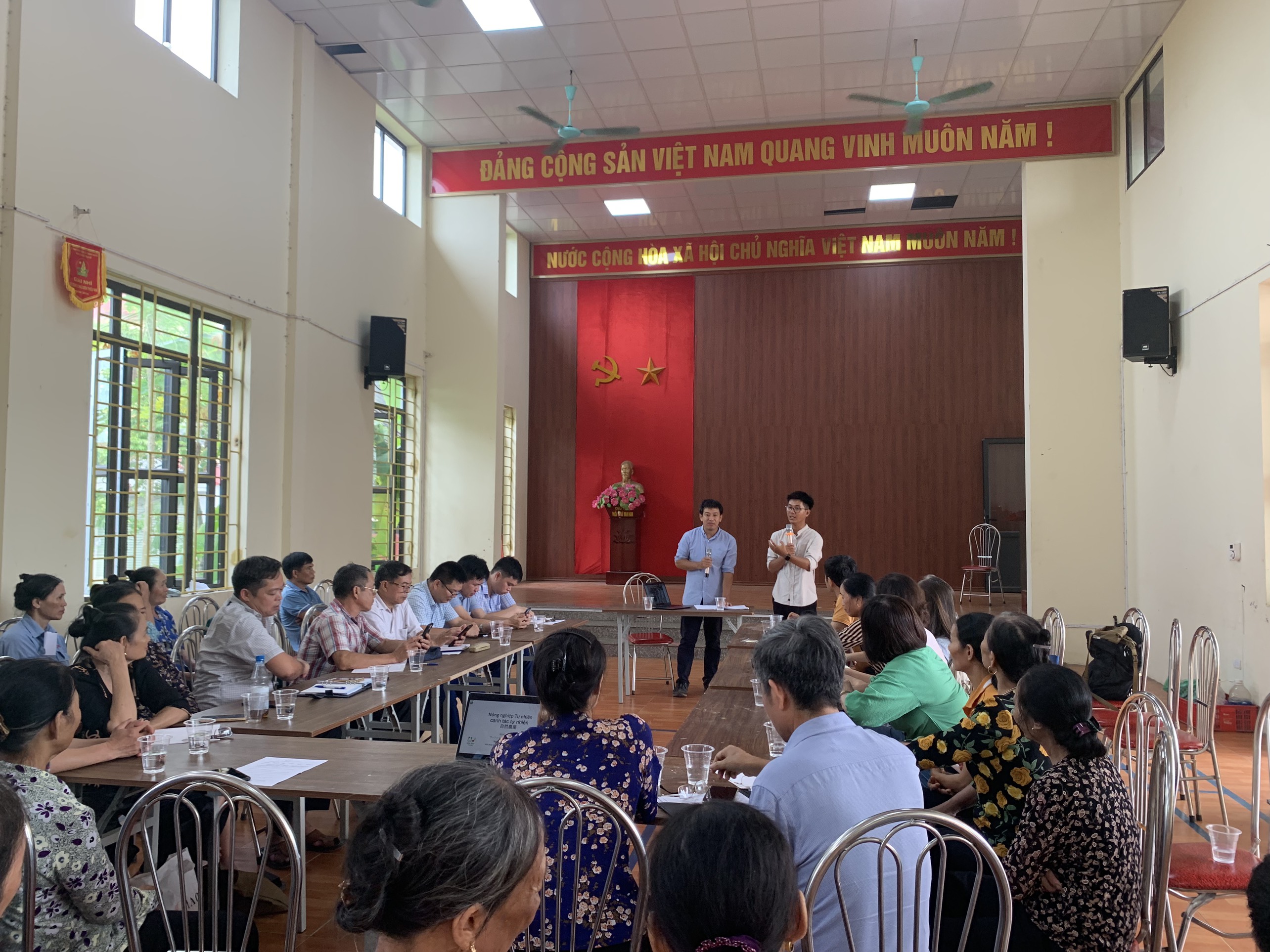 Tập huấn cho nông dân các liên nhóm về Nông nghiệp tự nhiên và hướng dẫn cách ủ phân xanh 21