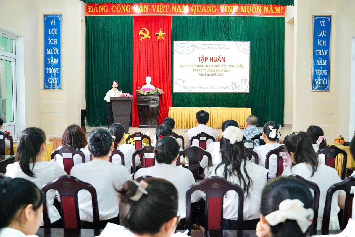 Quang cảnh buổi tập huấn
