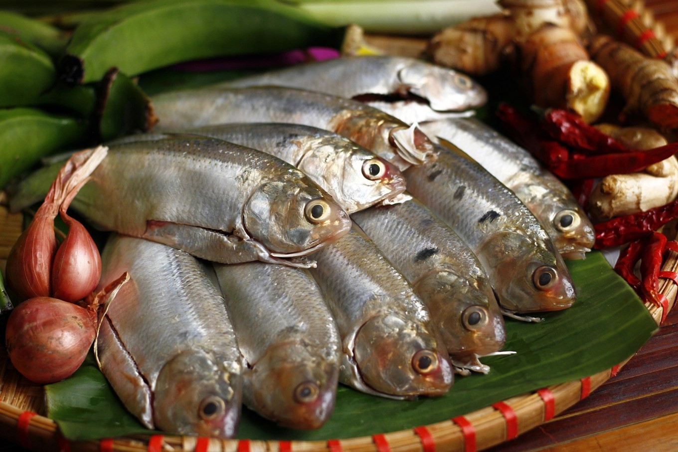 Mẹo kho cá mòi ngon chuẩn vị, bổ sung canxi và omega-3 tự nhiên
